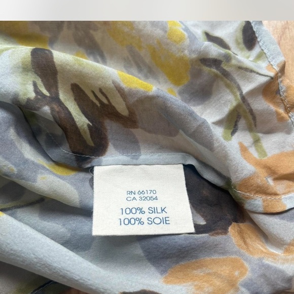 Anthropologie |Edmé & Esylltel 100% Silk Whimsical Floral Sheer Blouse Size - Picture 7 of 8